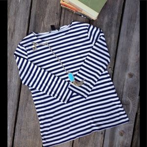 NWT, Forever 21 quarter length shirt